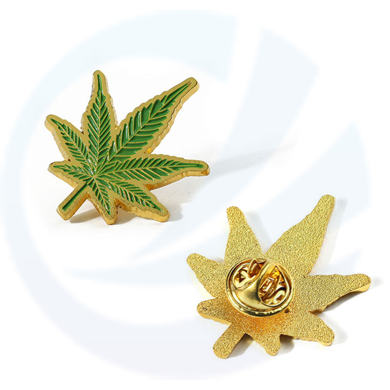 Reka bentuk fesyen pakaian topi pin de rumpai rumput daun bentuk logam keras lembut enamel pin reka bentuk adat 3d emas bersalut maple comel tumbuhan lapel lencana lencana