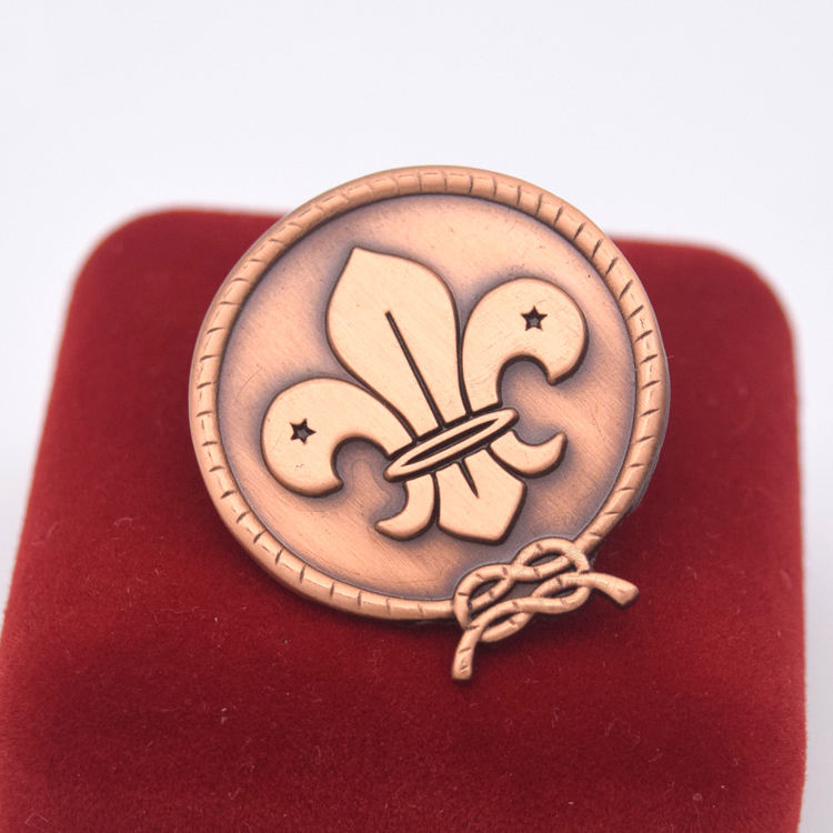 logam tembaga antik berkualiti tinggi Lilly Lilly Pin Round Shape Scouts Sukan lencana pin untuk cenderahati